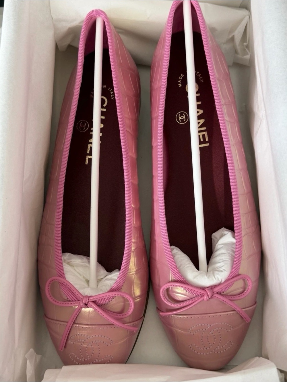 CHANEL 26K Pink Croc Embossed Iridescent Ballet Flats US 8 New w/ Box